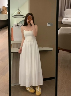 VASSE 极简赫本 法式显瘦白色大裙摆小个子a字吊带裙连衣裙小白裙