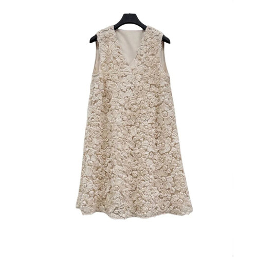 宽松复古仙女时尚法式勾花连衣裙