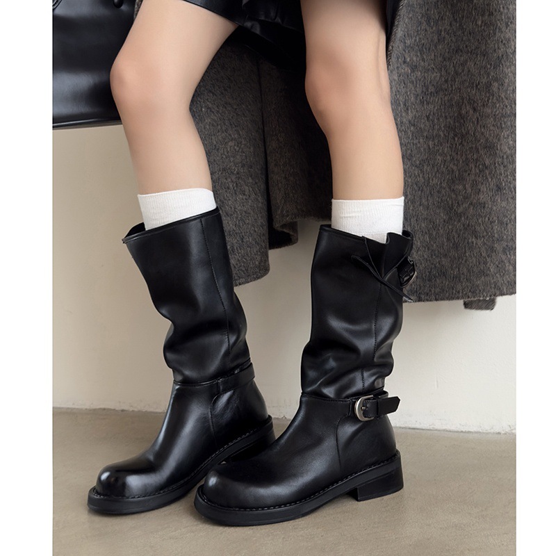 洋气高级感小腿靴牛皮2025冬粗中跟圆头皮带扣真皮骑士中筒靴子女