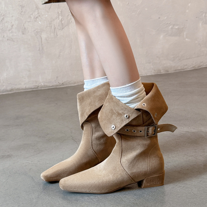 两穿可翻折绒面西部牛仔靴2025冬粗低跟方头杏色皮带扣中筒靴子女