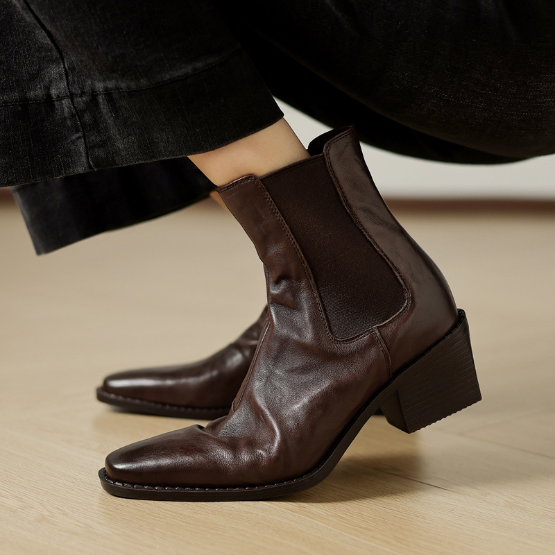 水洗头层牛皮高品质通勤切尔西靴2025冬粗中跟方头真皮套筒短靴女