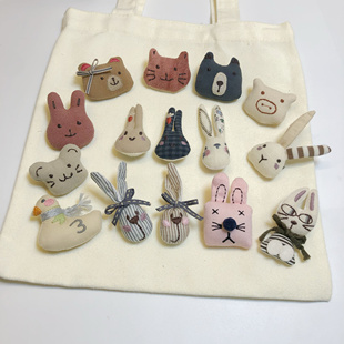 满18元包邮 创意手工制作布艺动物玩偶胸针别针服饰袜子包包搭配