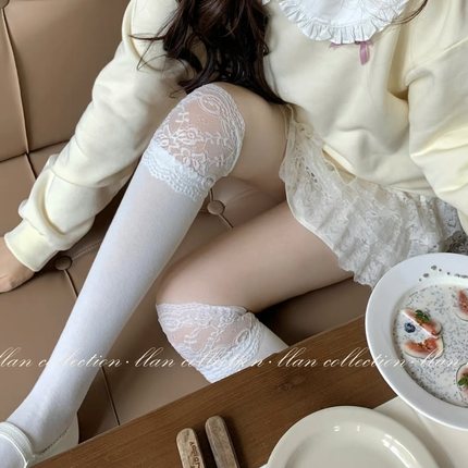 THE HANDLE  8/30 人间蜜桃秋季新款 蕾丝花边过膝袜长筒 全棉