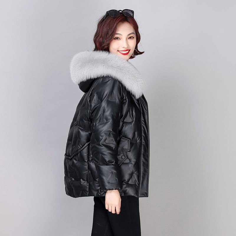 真皮羽绒服女2025新款海宁绵羊皮衣短款白鸭绒修身加厚宽松外套冬