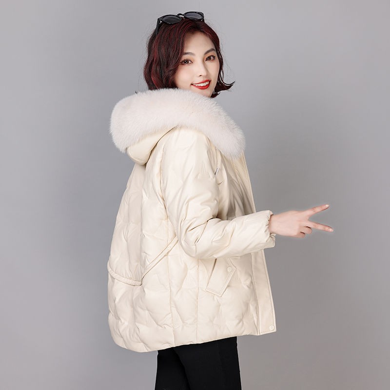 2025冬季新款绵羊皮衣大码真皮皮羽绒服女短款韩版连帽外套海宁潮