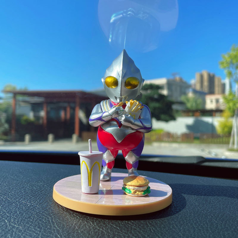 光之幼崽草帽薯条肥宅q版迪迦奥特曼gk手办模型可爱车载机箱摆件