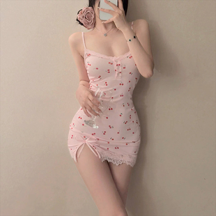 性感睡衣情侣趣味内衣女樱桃碎花吊带睡裙带胸垫纯欲风连衣裙2025