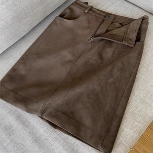 美拉德色系 长度很特别的麂皮中裙女秋冬百搭显瘦直筒半身裙