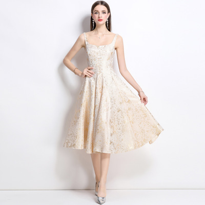 轻奢高级感提花法式吊带连衣裙