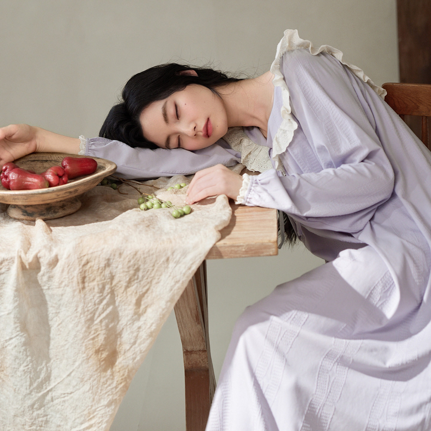 带胸垫睡裙女秋季纯棉长袖宽松时尚甜美蕾丝公主风长款睡衣春秋款