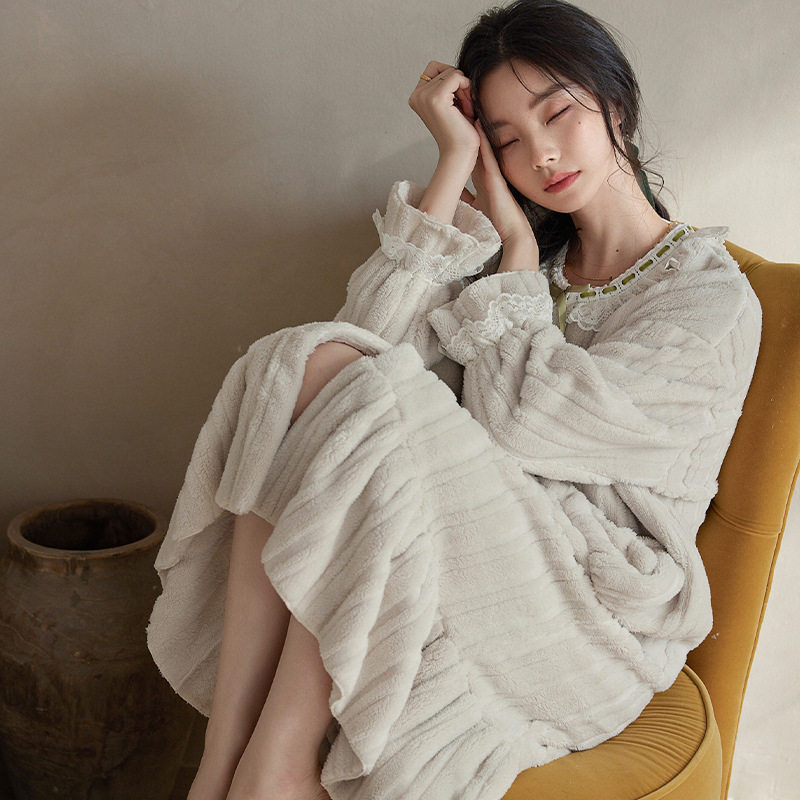 珊瑚绒睡袍女款冬季加绒加厚甜美时尚可外穿法兰绒加长款睡衣晨袍