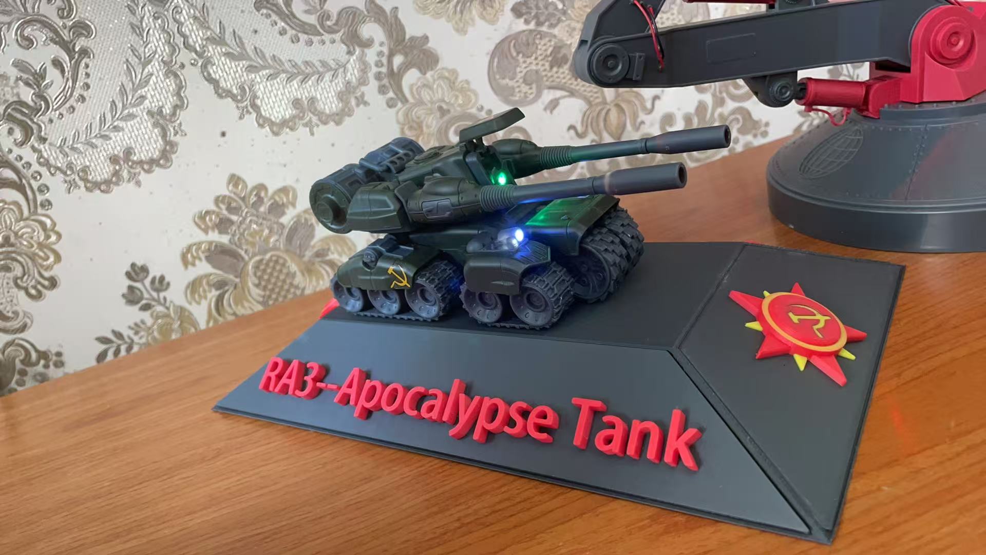 红色警戒天启坦克展示地台3D打印（不含图中展示坦克车）