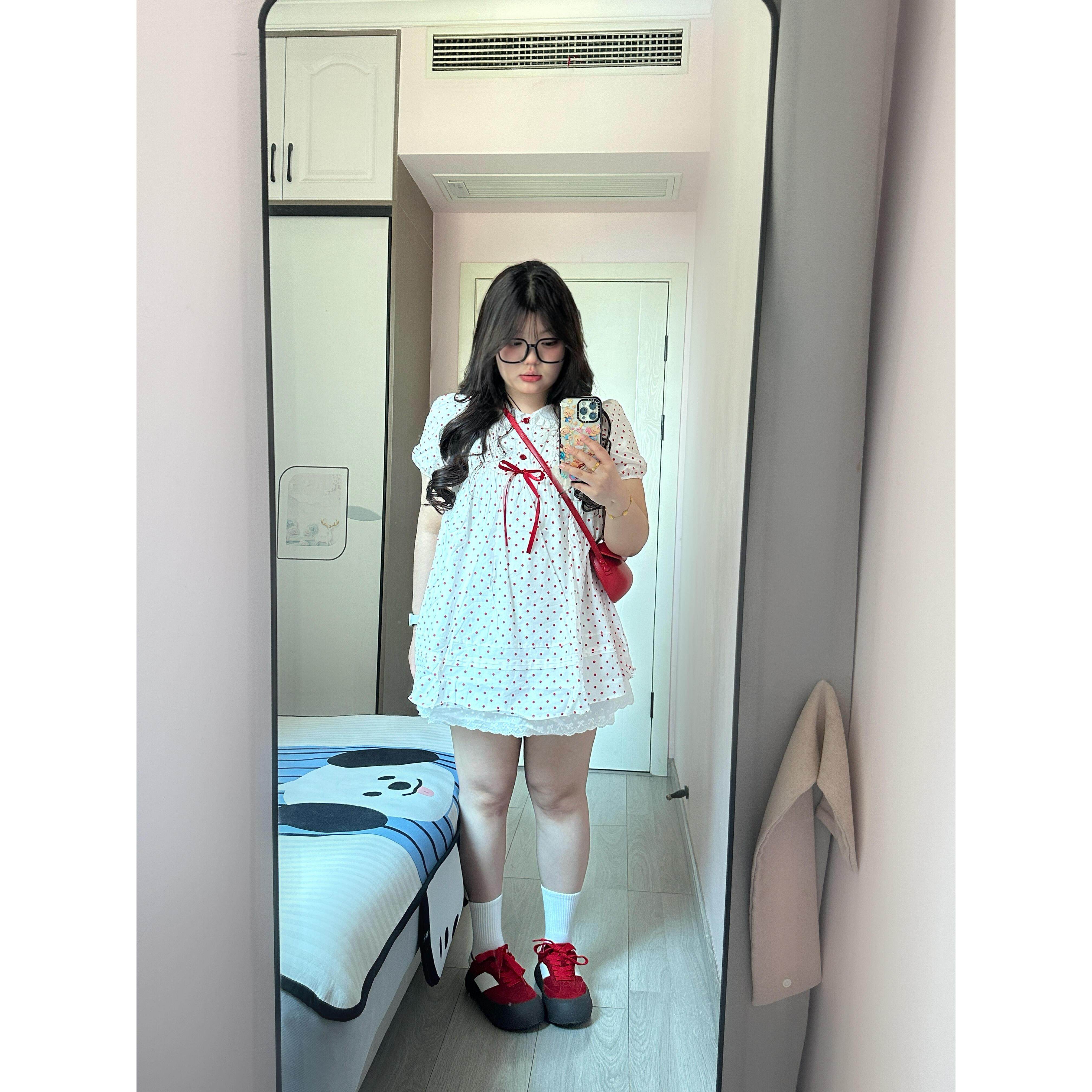 胖MM大码可爱甜美显白红色波点娃娃领短袖连衣裙宽松遮肉蝴蝶结女