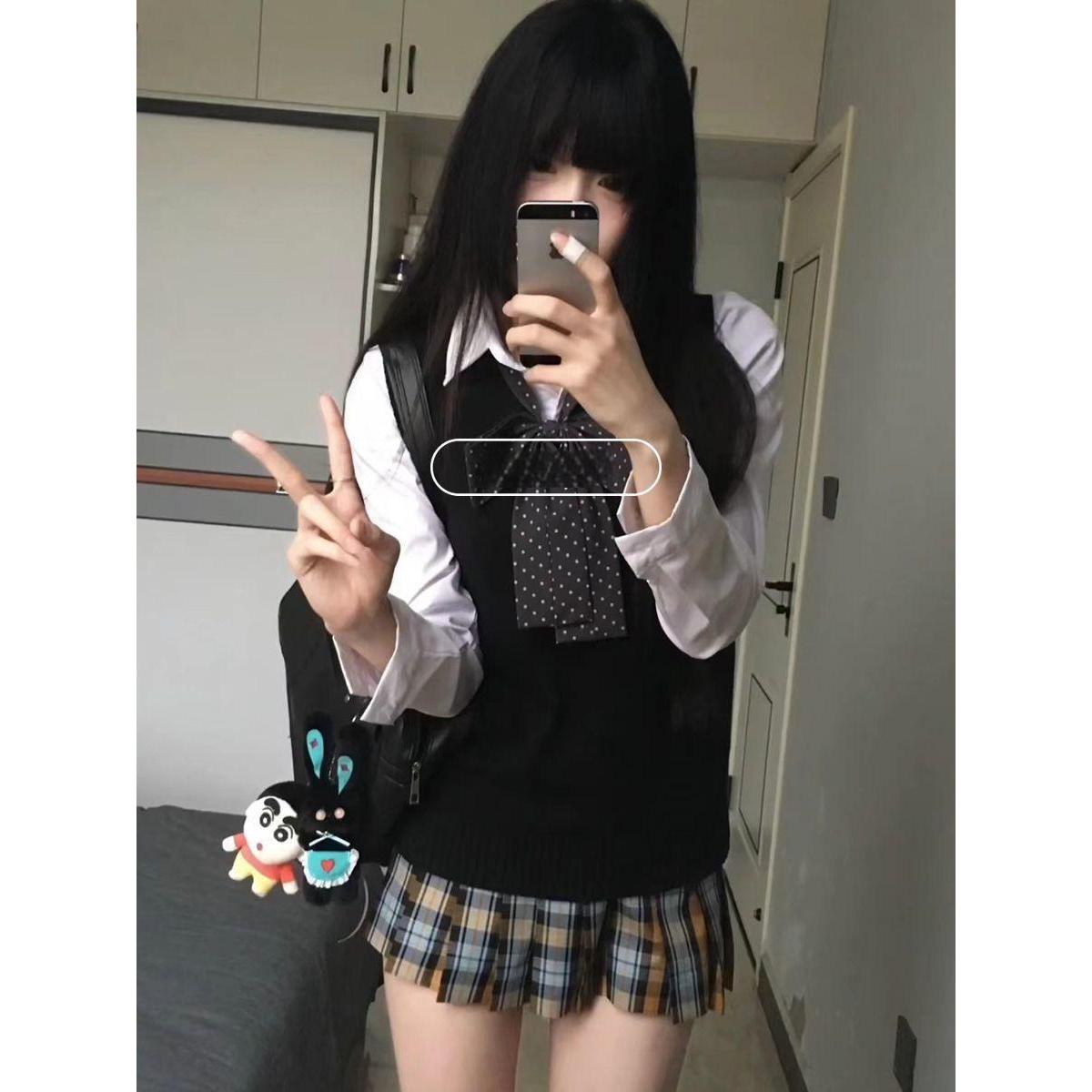 胖MM大码JK制服马甲背心女秋季新款学院风格裙套装上衣百搭针织衫