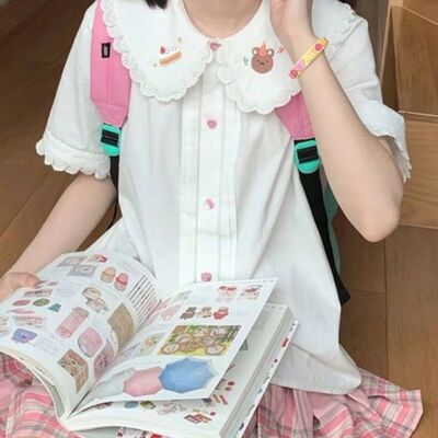 胖MM200斤特大码娃娃领小熊刺绣花边短袖衬衫学生学院风打底衫