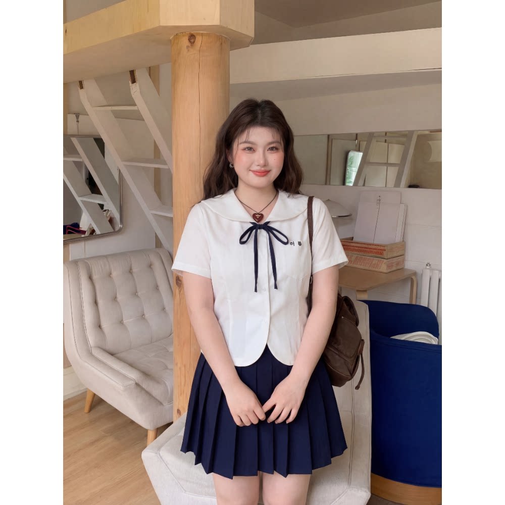 胖MM大码圆领短袖衬衣收腰花瓣摆显瘦衬衣女jk制服夏季新款学院风图片