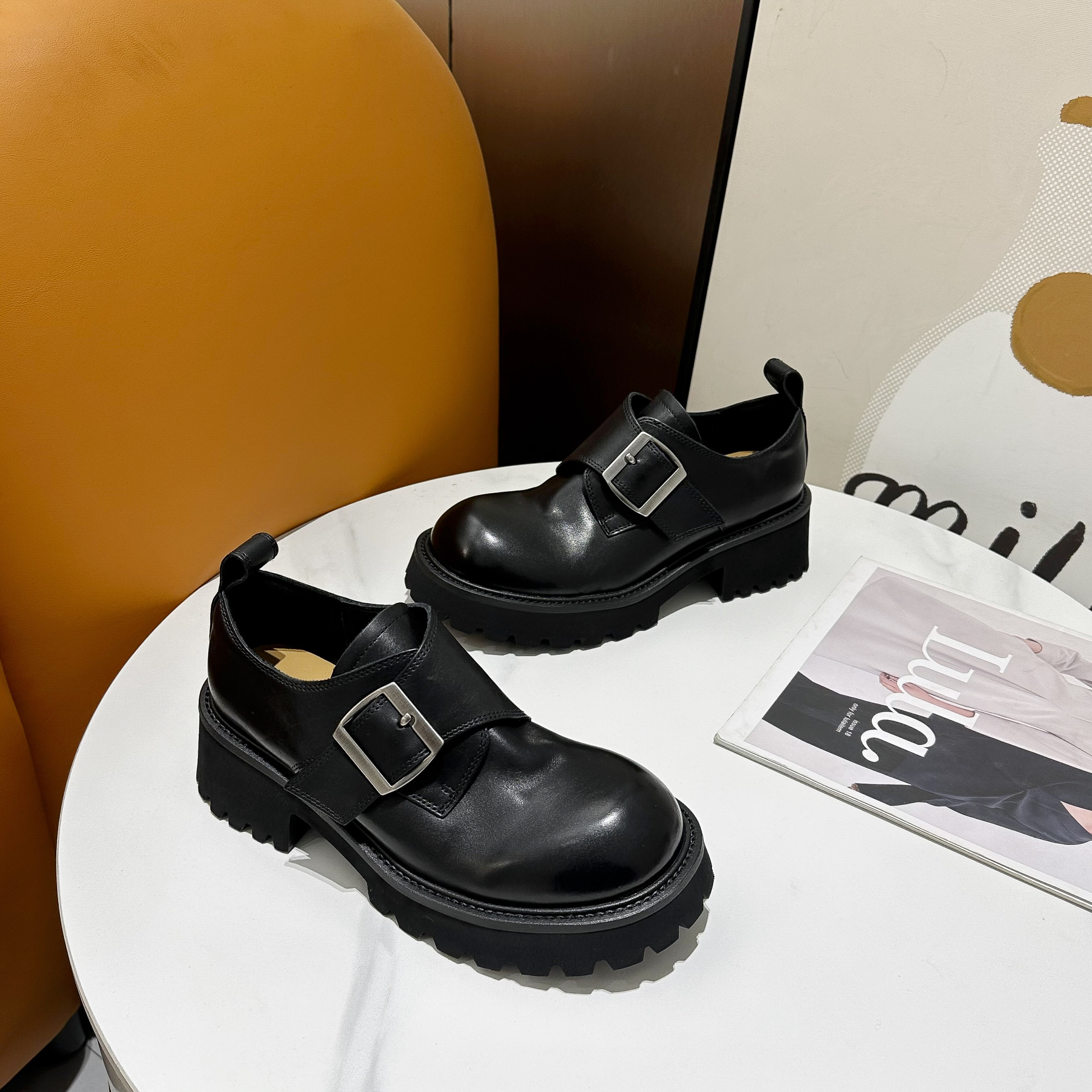 厚底小皮鞋乐福鞋扣件大头鞋沾扣韩版女鞋深口魔术贴洋气2024复古