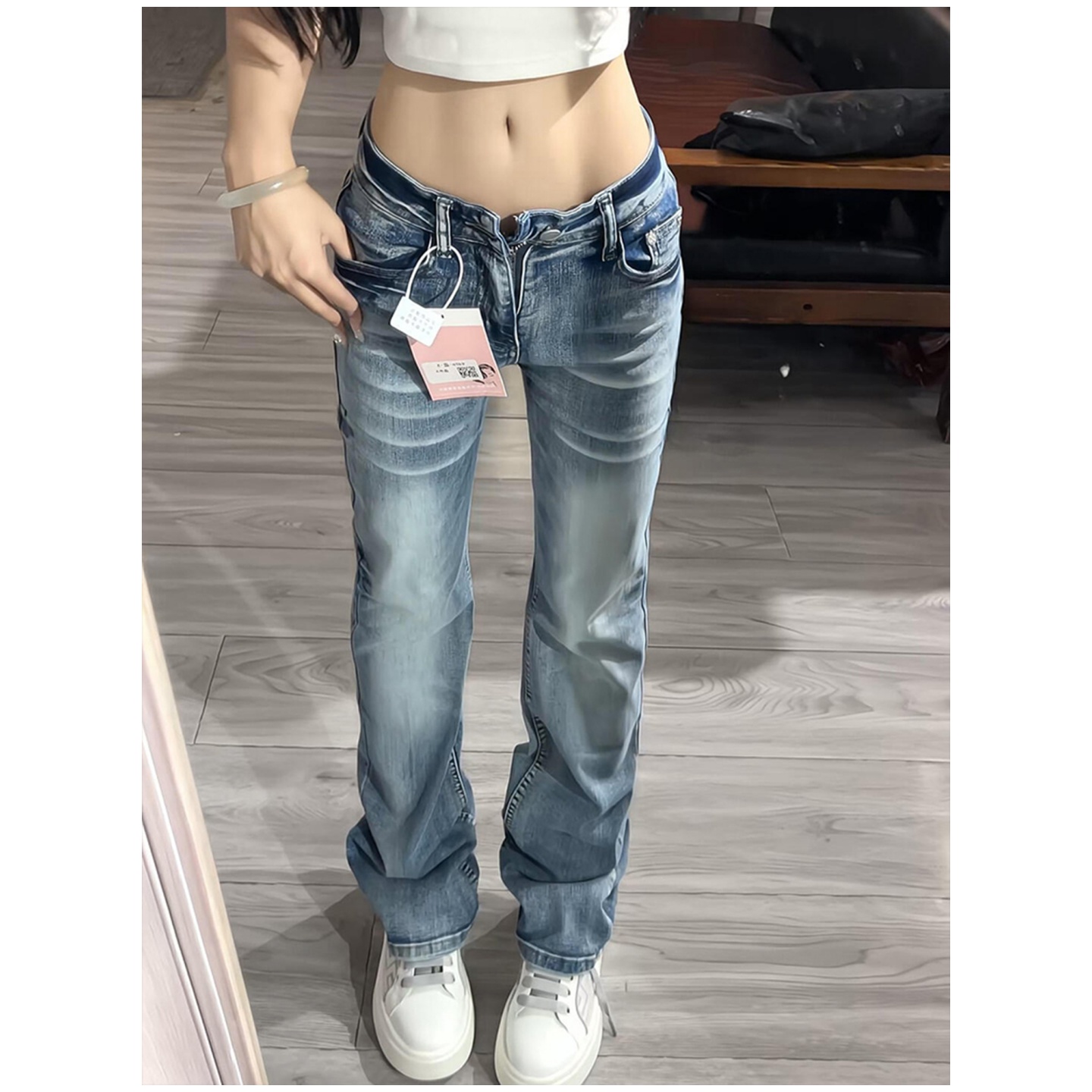 辣妹低腰水洗微喇牛仔裤女春秋款高街设计感修身显瘦窄版直筒长裤