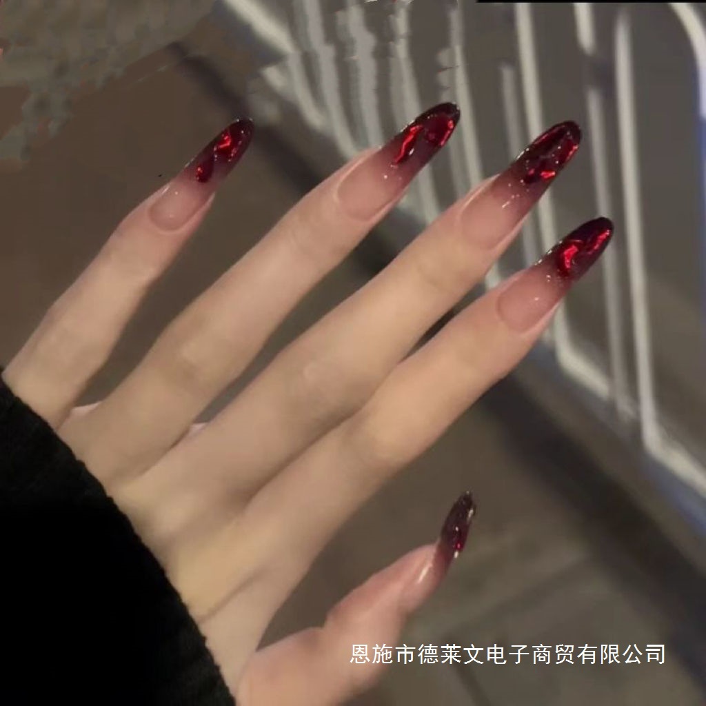 新年焦糖红美甲渐变碎钻爆闪流行显白安哥拉红纯手工穿戴甲浆果红