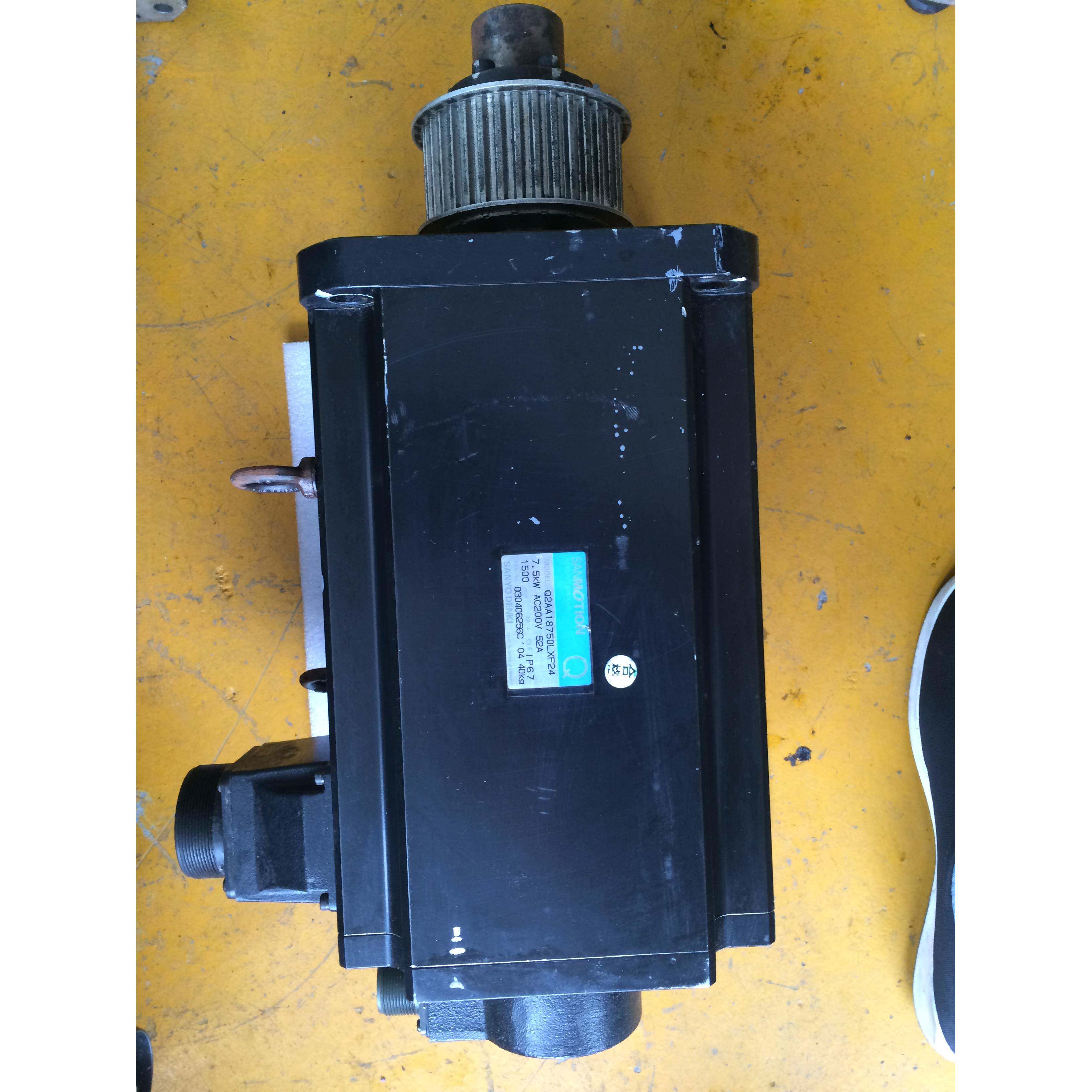 三洋伺服电机.q2aa18750lxf24.设备拆机.8-9成新.7.5kw.