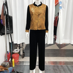 26A-045 国风马甲套裤女2026春季新款韩版休闲妈妈金丝绒三件套装
