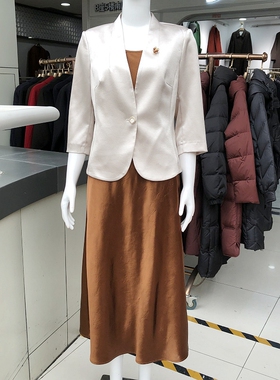 希曼琳NC6612 时尚西装吊带套裙女2026春季新款西服缎面连衣裙