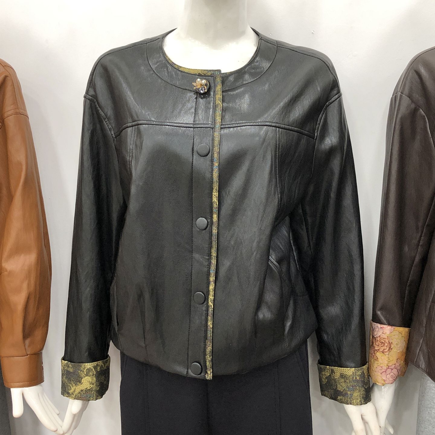 卓尚26A--C0608 时尚水洗皮衣女机车服秋季新款外套PU皮夹克上衣