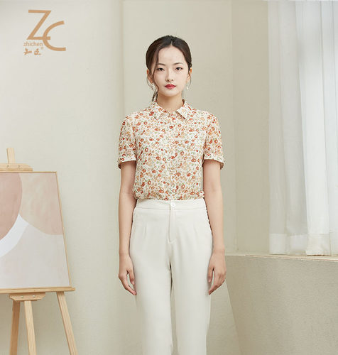 翻领活力碎花衬衫T恤女