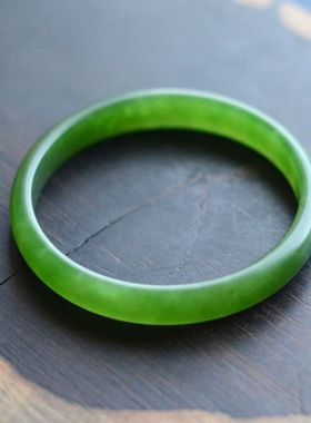 扁条女款礼物碧玉手镯