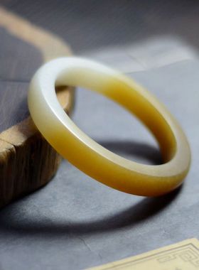 且末料礼物带证书和田玉手镯