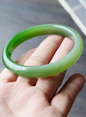 和田玉碧玉双色扁条玉手镯子565758圈口径翠绿半山半水玉镯子