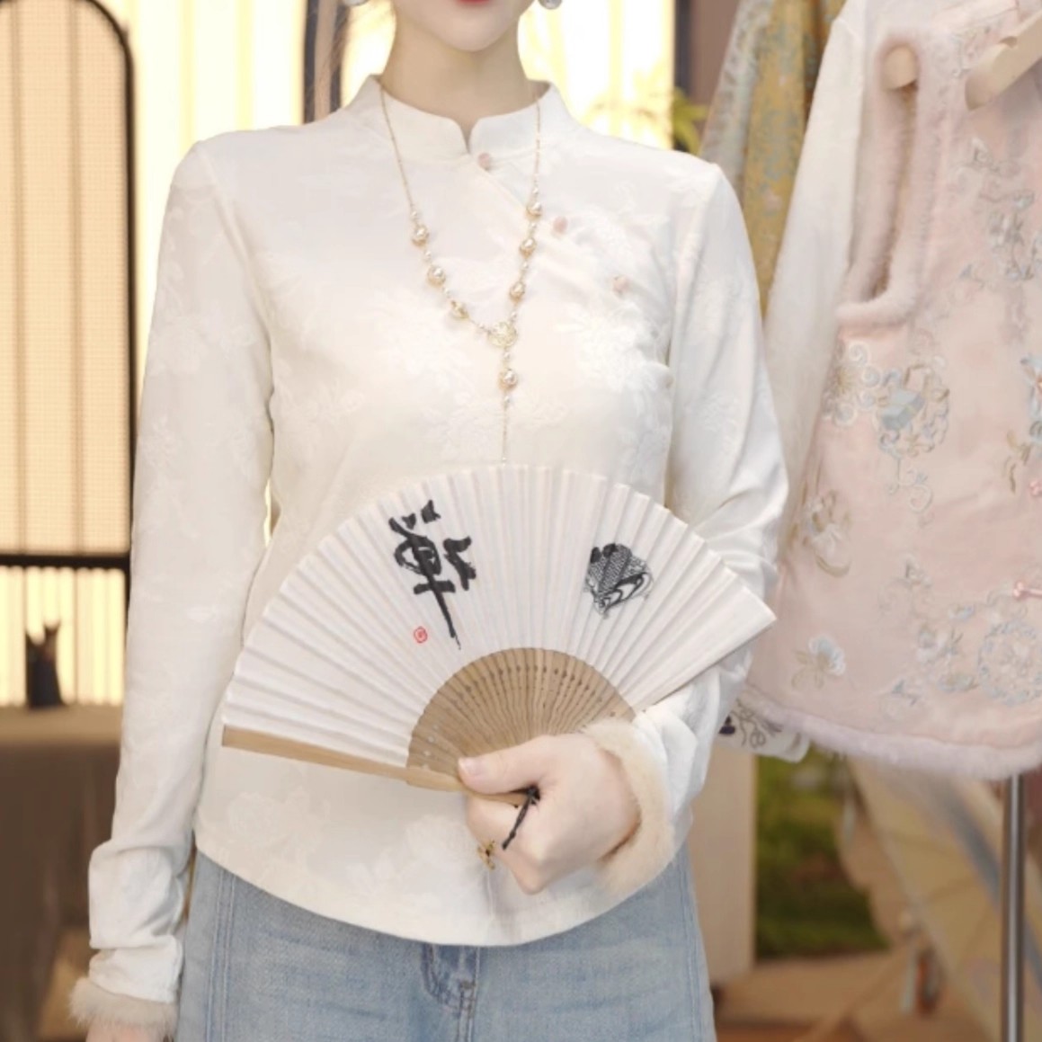 新中式国风白色打底衫上衣女秋冬内搭外穿水貂毛百搭T恤
