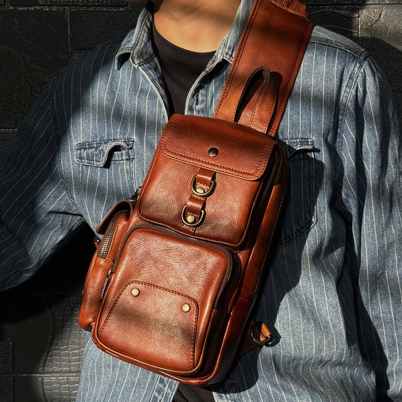 新款植鞣皮擦色男包竖款男士拉链斜挎包潮流牛皮单肩包大容量胸包,箱包皮具/热销女包/男包,胸包,淘宝优惠券,粉丝福利购,淘宝优惠卷