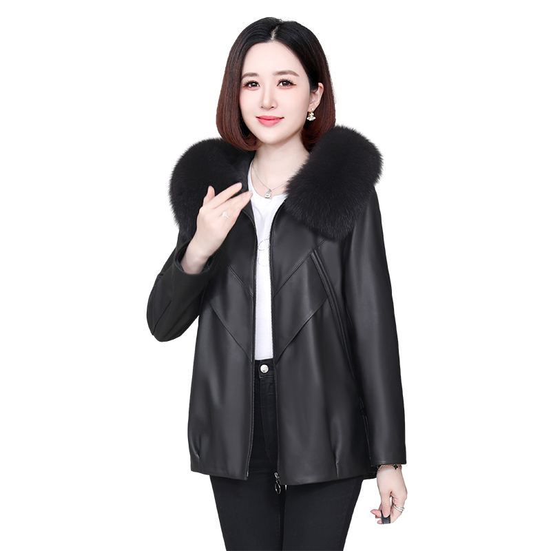 真皮羽绒服女2024冬季新款狐狸毛领可拆卸海宁绵羊皮夹克外套短款