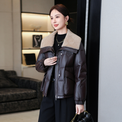 冬季新款小个子羽绒服皮衣女