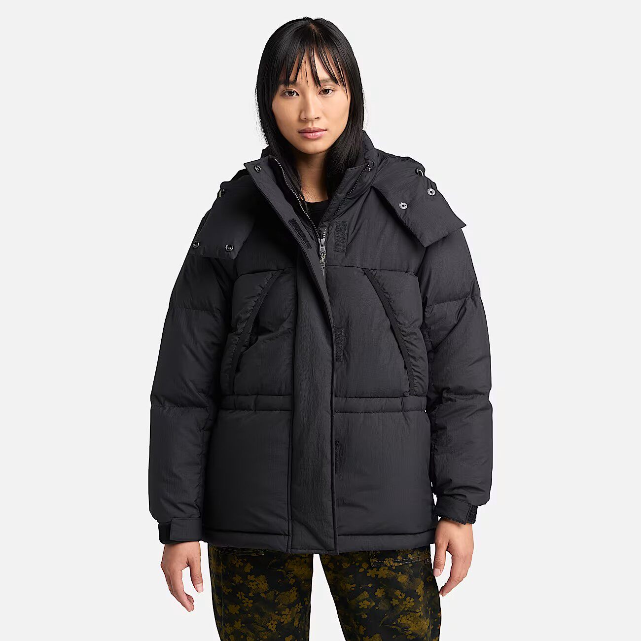 TImberland添柏岚女装户外防泼水加厚高克重保暖连帽羽绒服A5ZAU