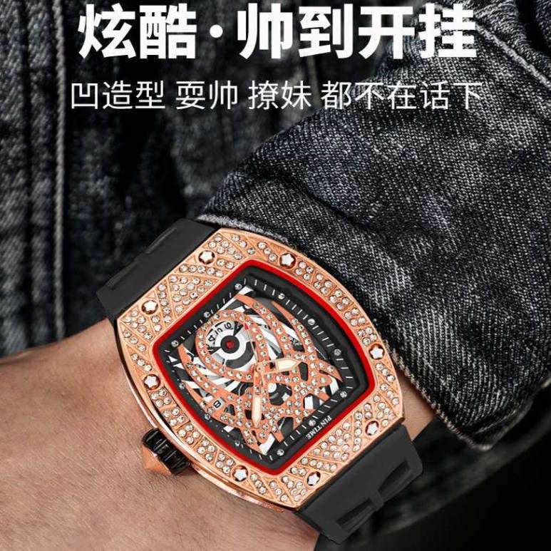 品时男士进口机芯韩版轻奢潮流时尚热销酒桶满钻商务运动防水手表