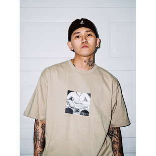 蜜丘琳美式 TEE 复古嘻哈80年代录音机街舞BBOY舞者国潮小领口短袖