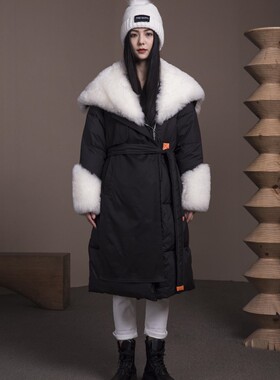 秋冬加厚原创设计皮毛一体拼接鹅绒女中长款海军领羽绒收腰外套