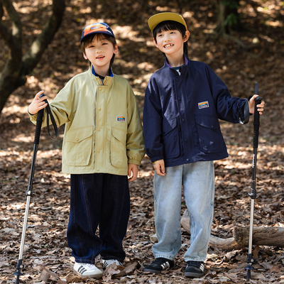 山系男童秋装撞色拼接立领冲锋衣