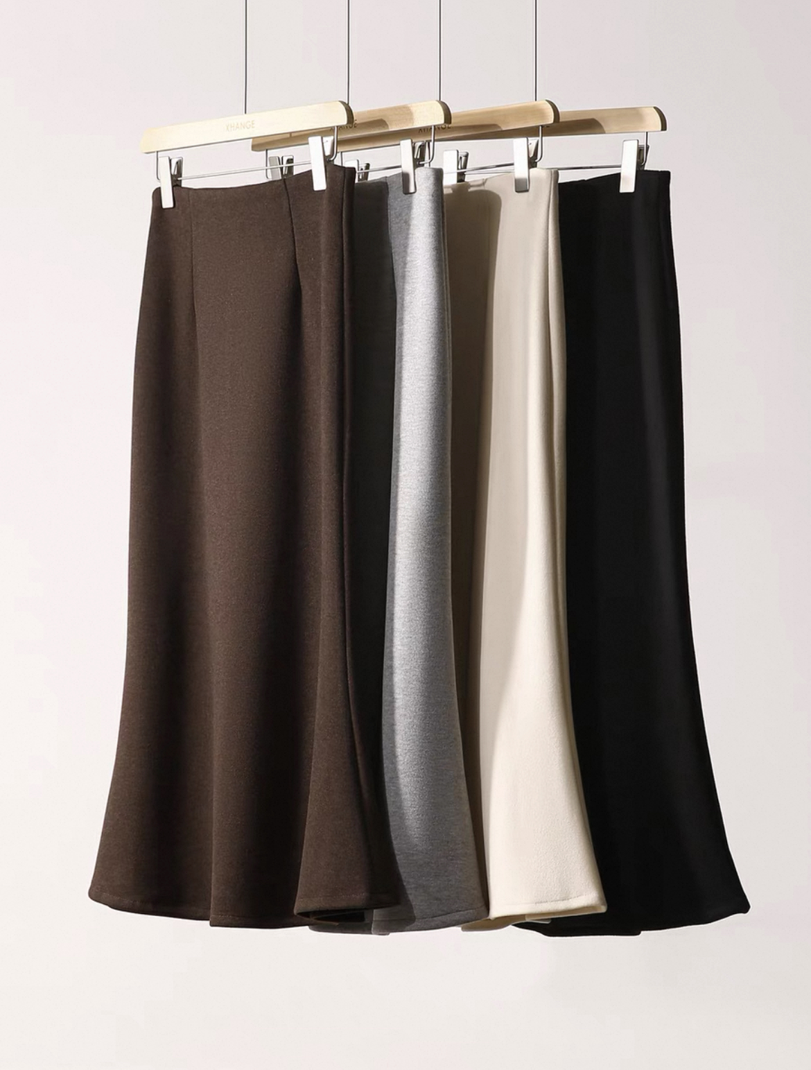 黑色羊毛鱼尾裙半身裙秋冬女2025新款小个子包臀裙中长款高腰冬裙