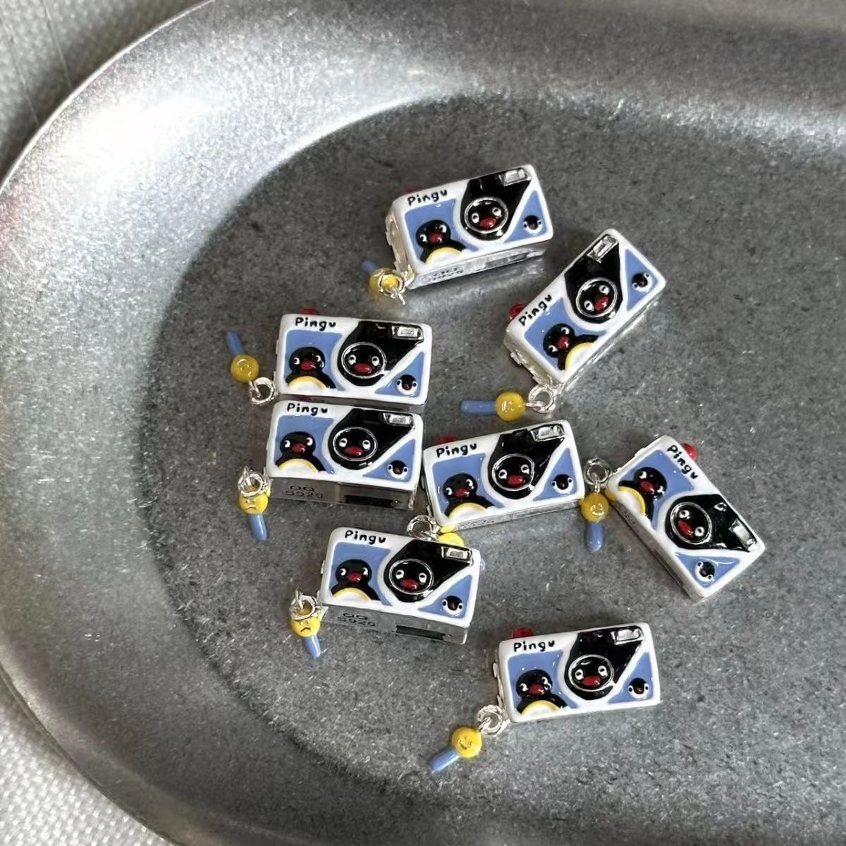 新款beads串珠xhs博主同款可爱pingu&pinga相机铜合金滴釉搭配饰