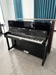 珠江里特米勒钢琴二手钢琴。九成新练习琴考级琴。二手家用钢琴