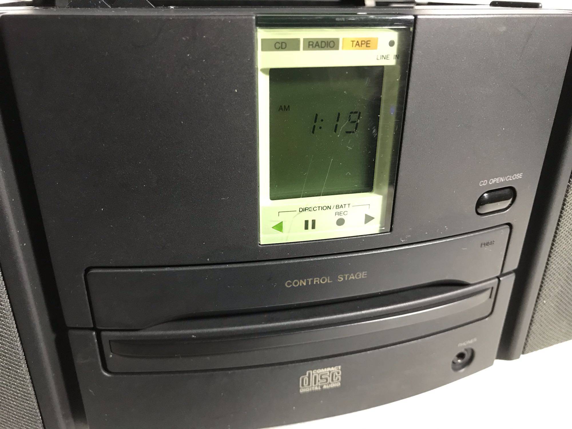 日本原装爱华微型组合音箱,功能全好的,音质佳