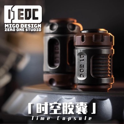 Eh EDC 01EDC工作室时空胶囊刀坠吊坠解压神器啪啪币指尖陀螺玩具