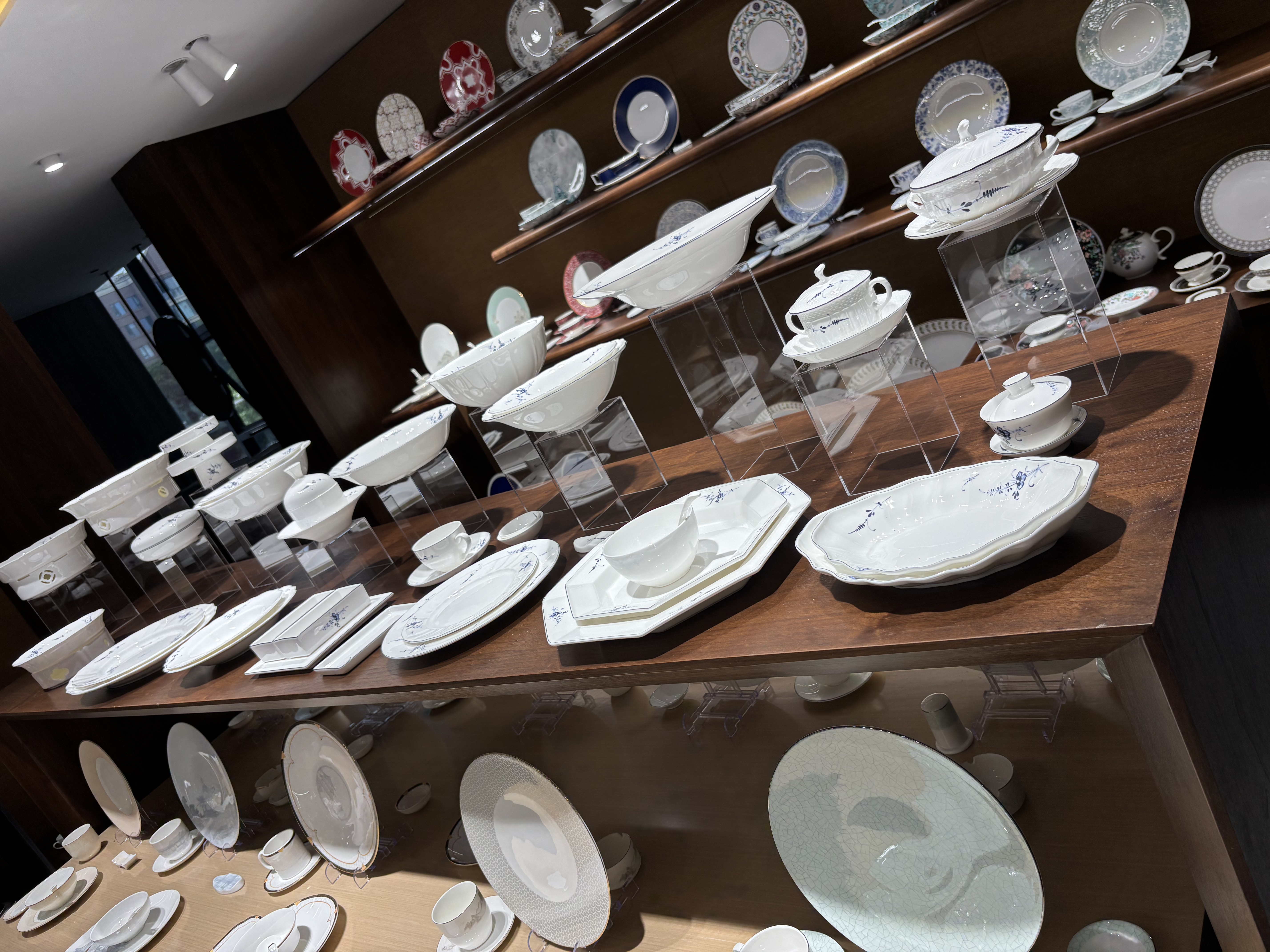 高温高白瓷唐草餐具盘子咖啡杯碟深盘餐盘甜品半蕾丝盘装饰盘蓝白