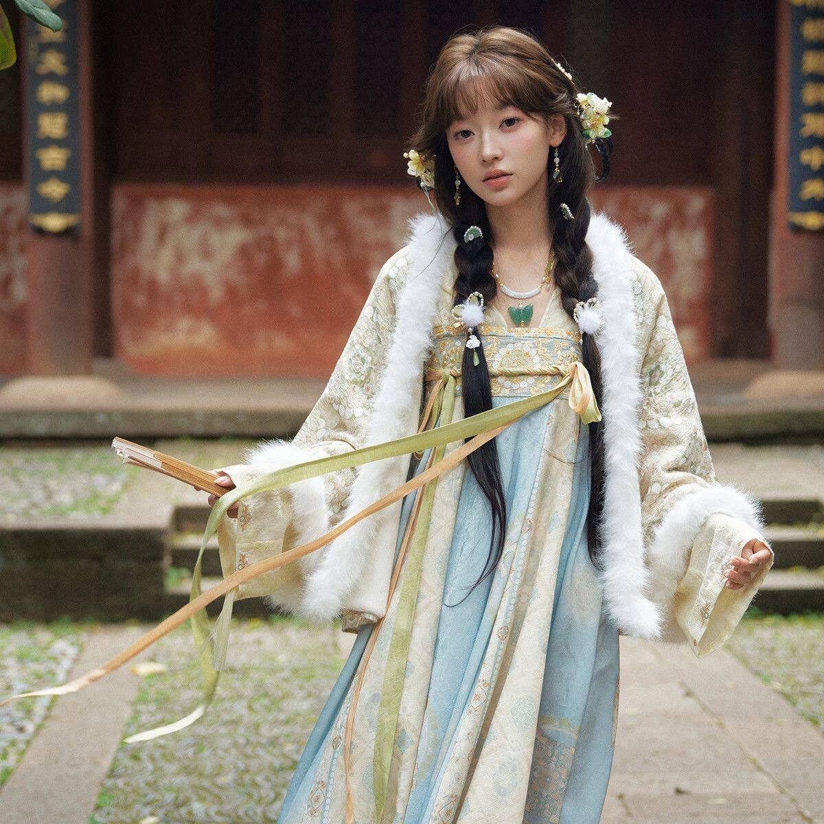 新中式女2025秋冬款日常可穿超仙古风古装高端超仙襦裙重工汉元素