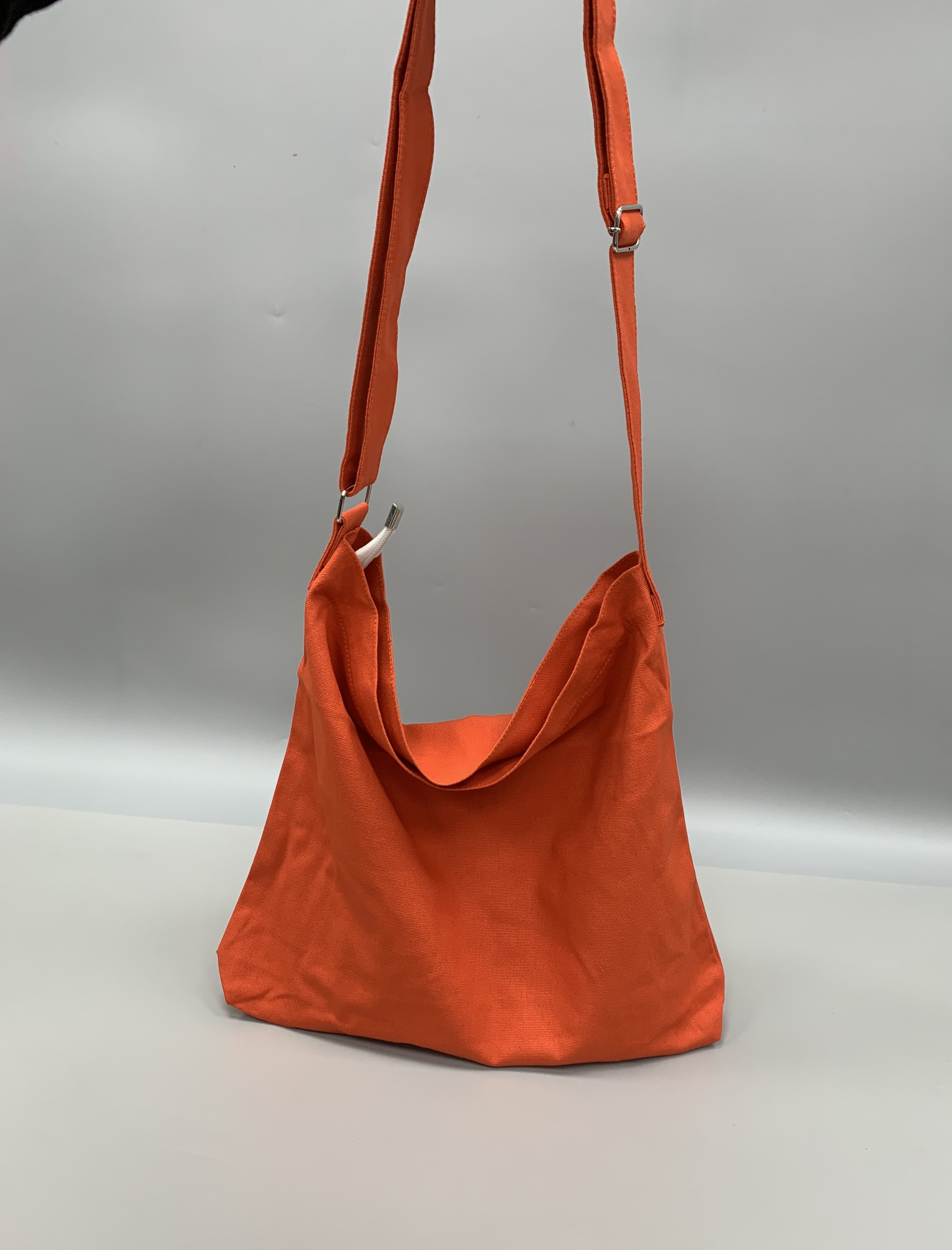 外贸尾货轻便帆布包多口袋大容量休闲百搭单肩女斜挎包潮,箱包皮具/热销女包/男包,通用款女包,淘宝优惠券,粉丝福利购,淘宝优惠卷