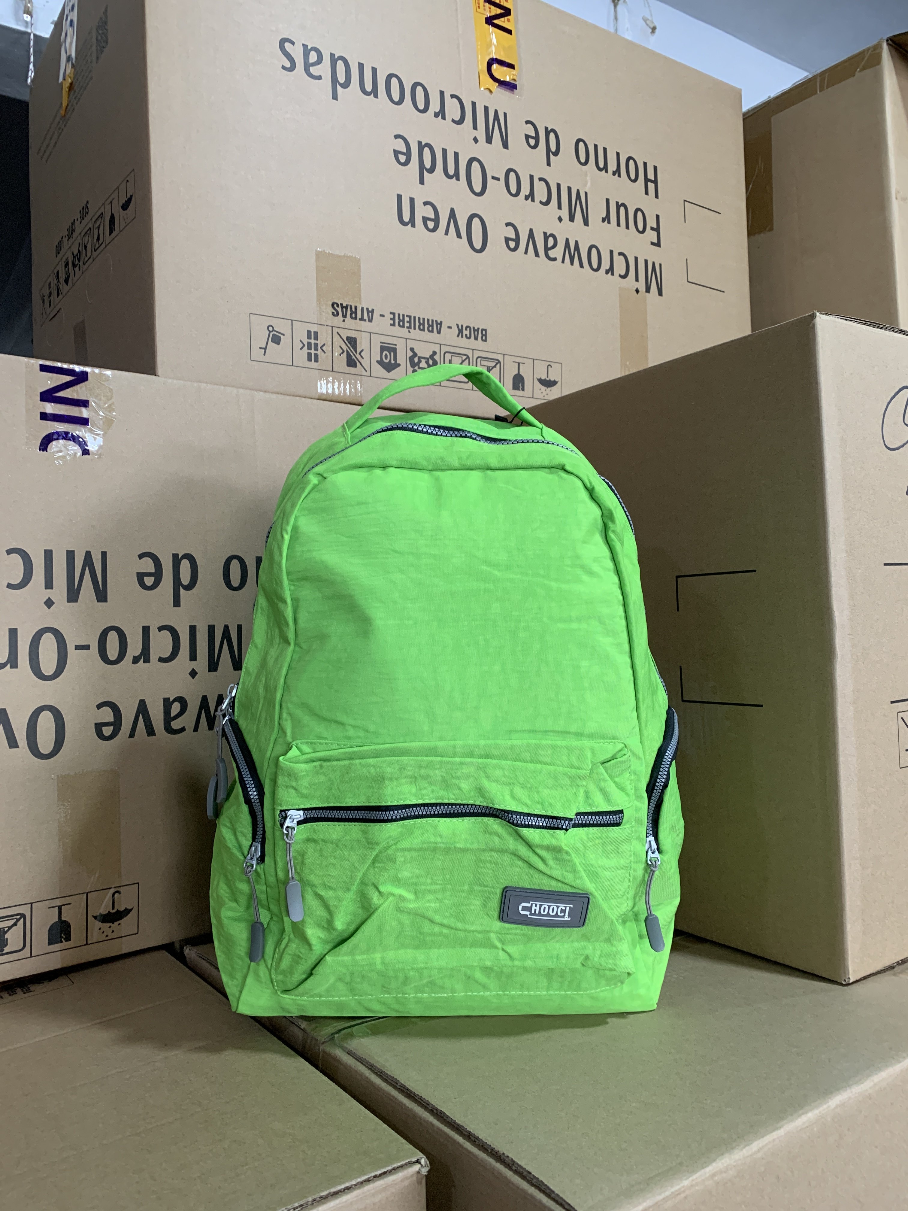 出口货轻便双肩包女儿童男旅游旅行背包户外运动防水皮肤包书包