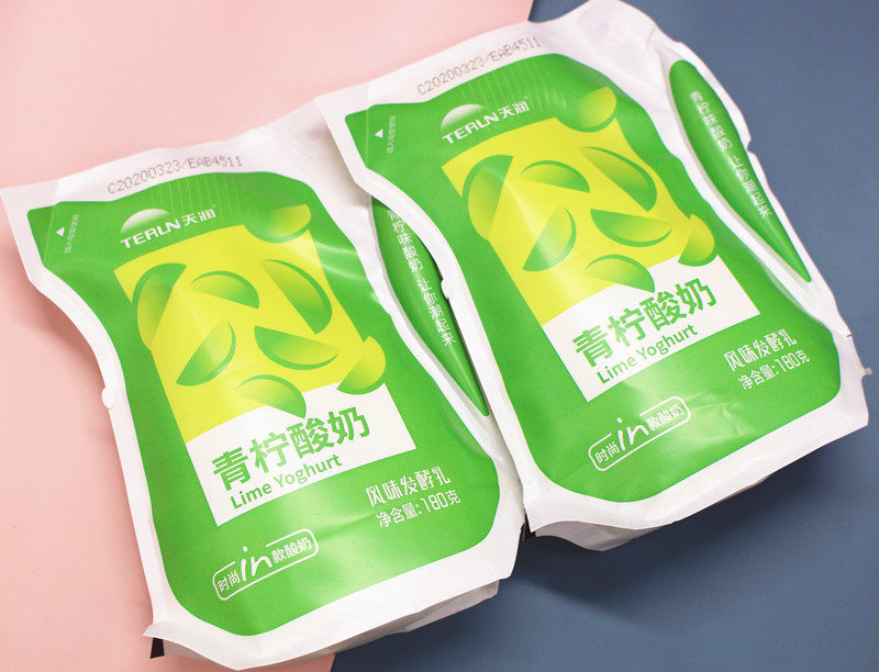 天润酸奶低温网红酸牛奶青柠口味180g*12袋整箱